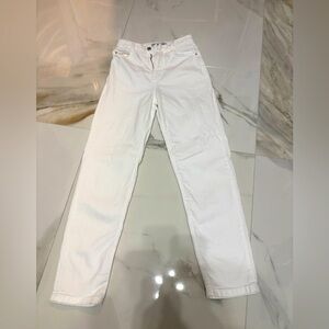 Zara White Straight Leg Mom Jeans Size 2